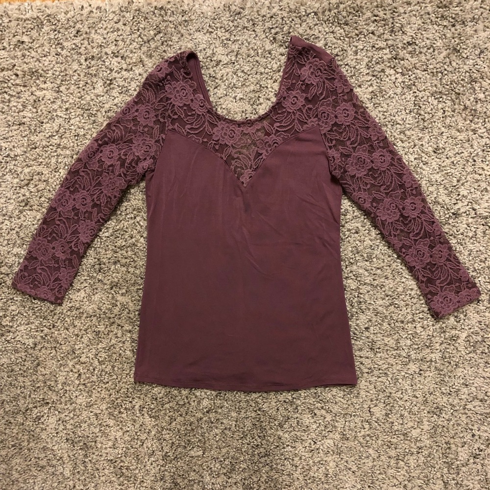 3/4 length sleeve lace tee